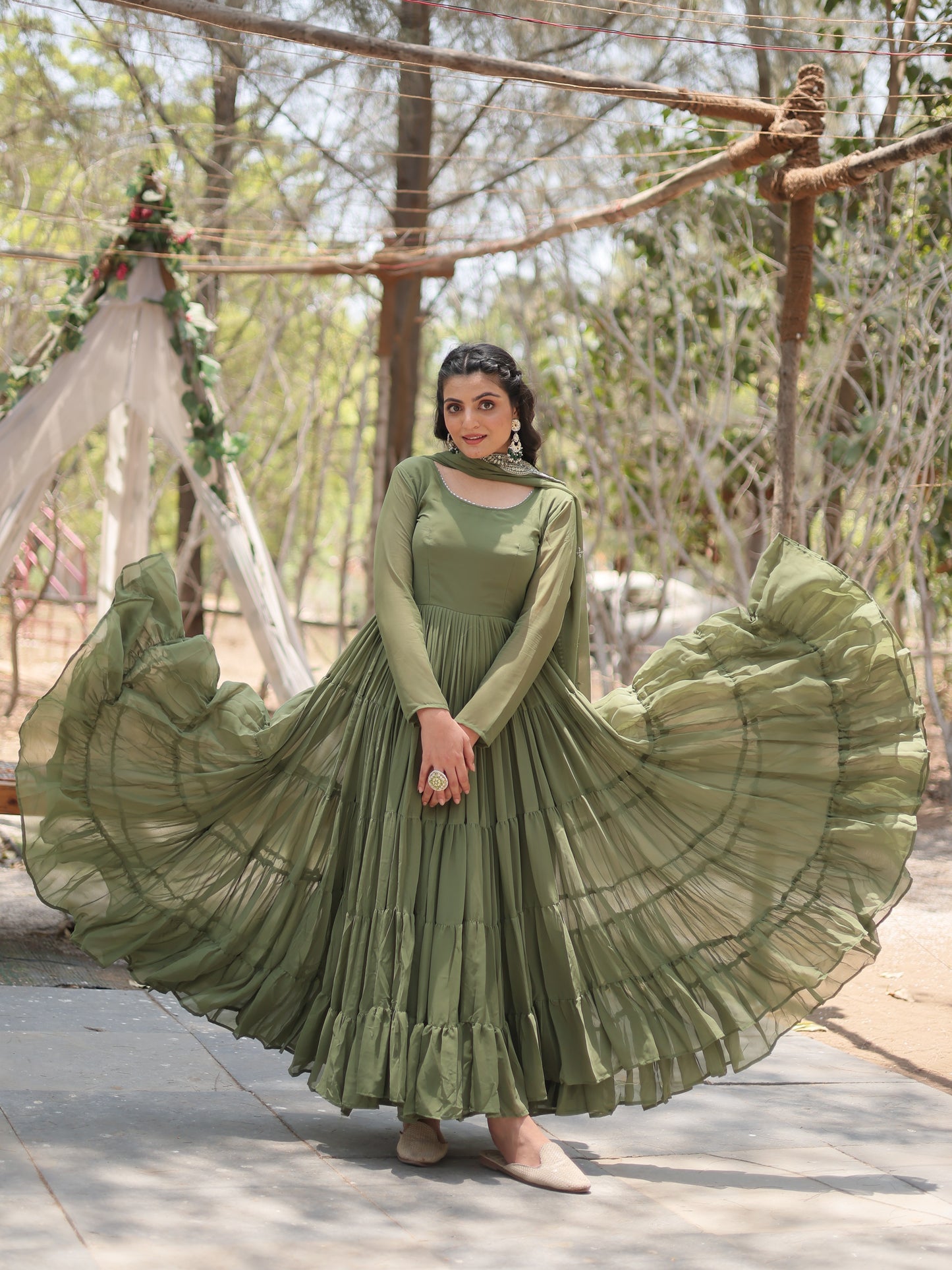 Enchanting Green Georgette Mehndi Wear Plain Gown