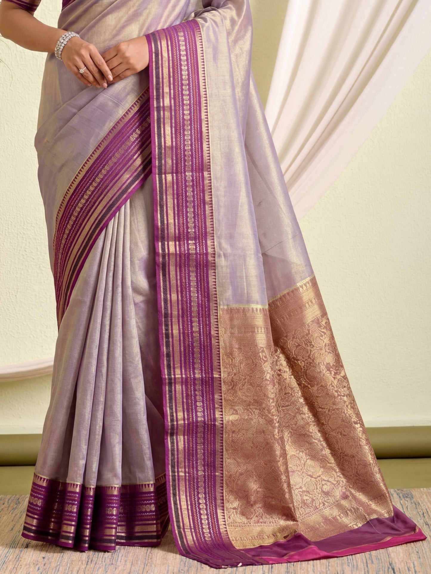 Dazzling Lavender Digital Printed Tissue Silk Saree With Blouse