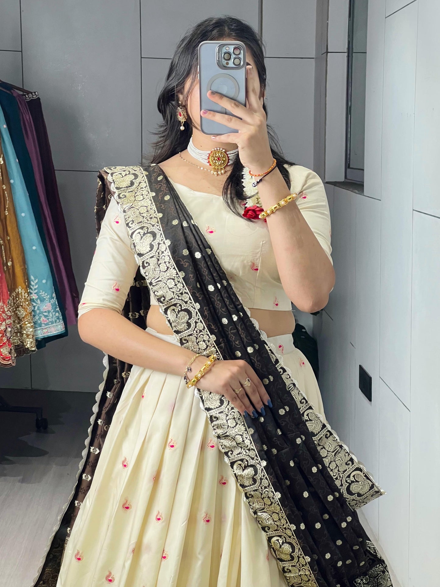 Fantastic Cream Paithani Silk Reception Lehenga Choli