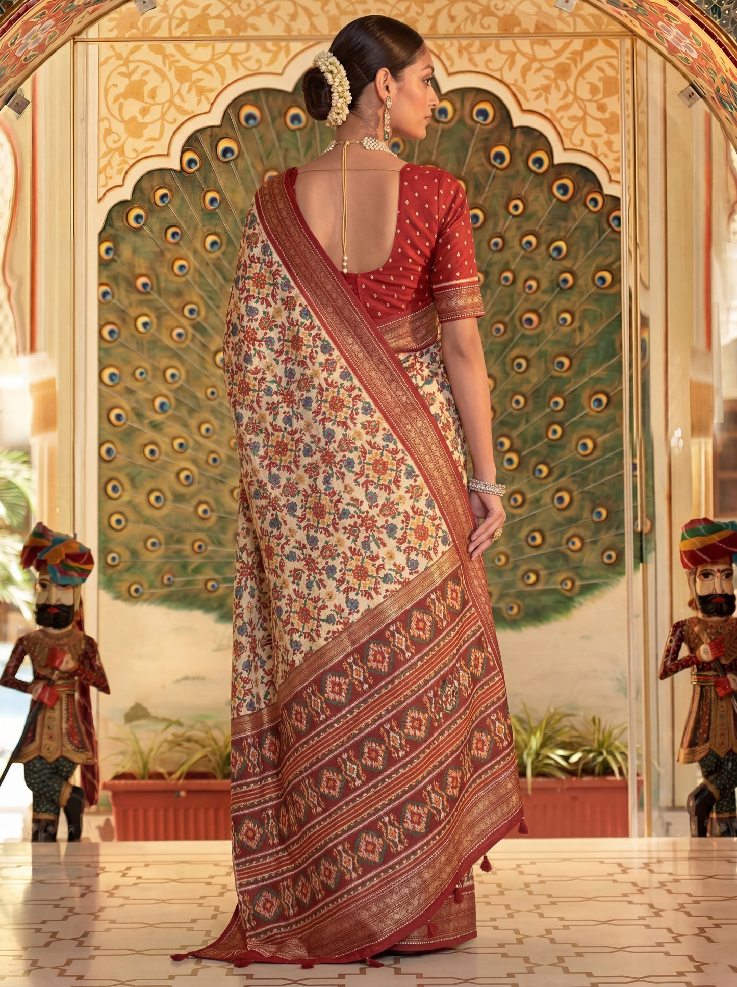 Mesmerizing White Patola Printed Silk Saree With Blouse