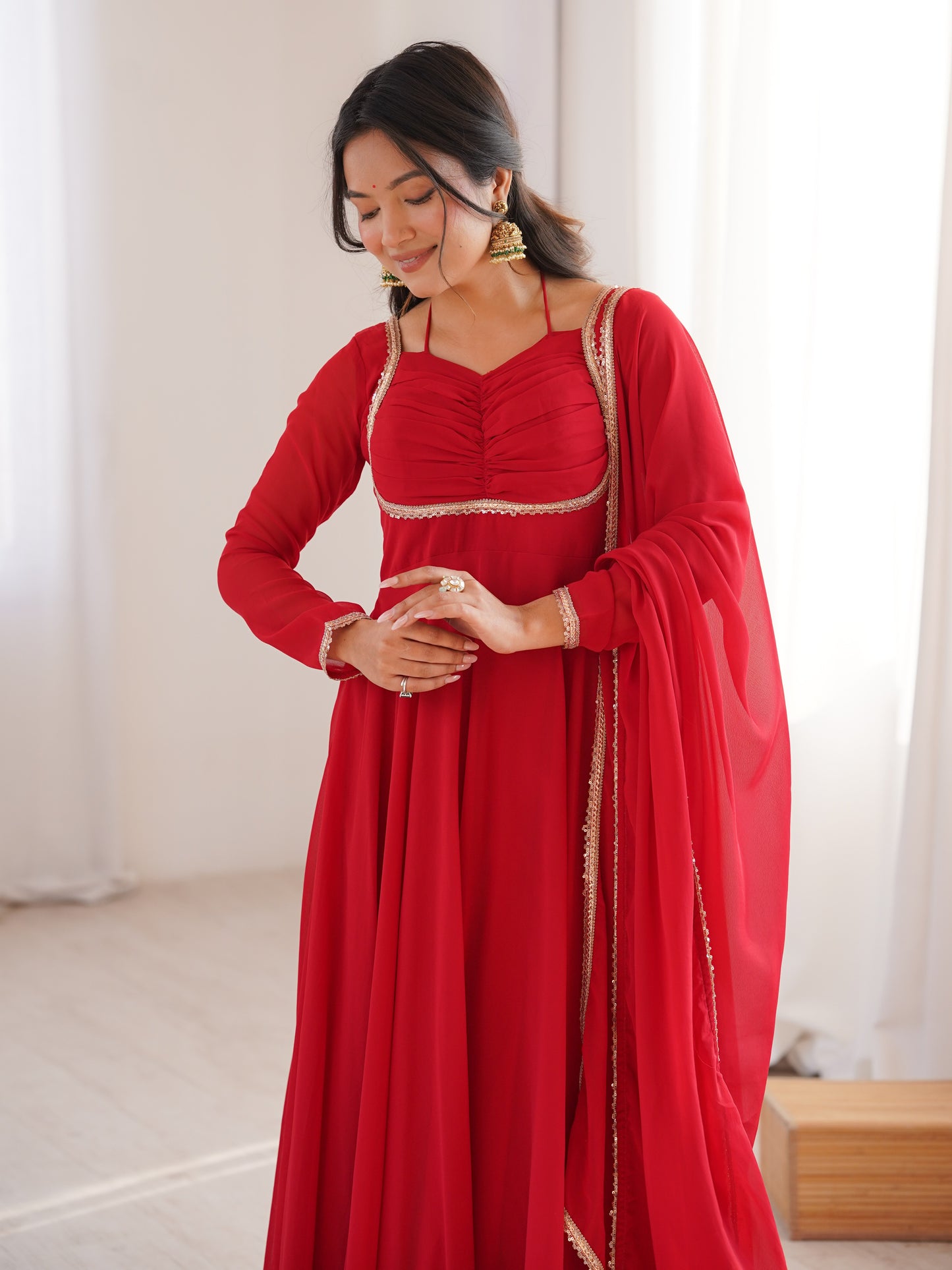 Eye-catchy Red Plain Georgette Wedding Wear Gown