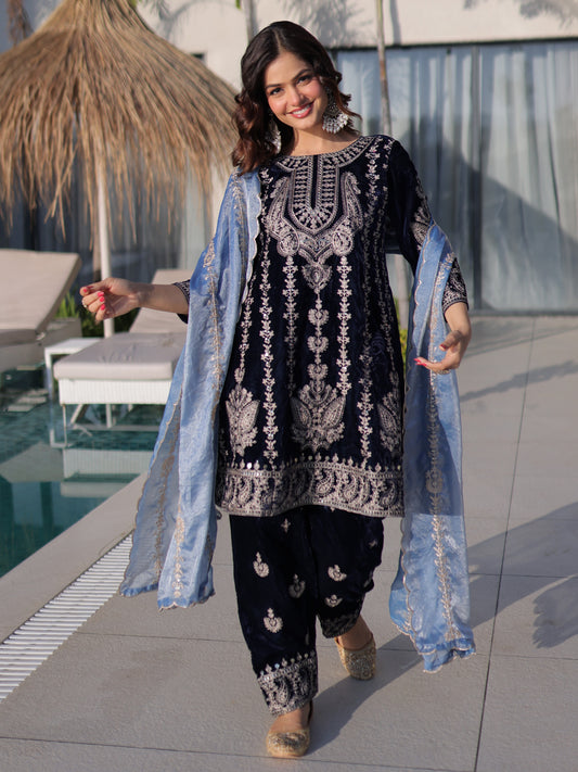Outstanding Navy Blue Embroidered Velvet Engagement Pant Suit